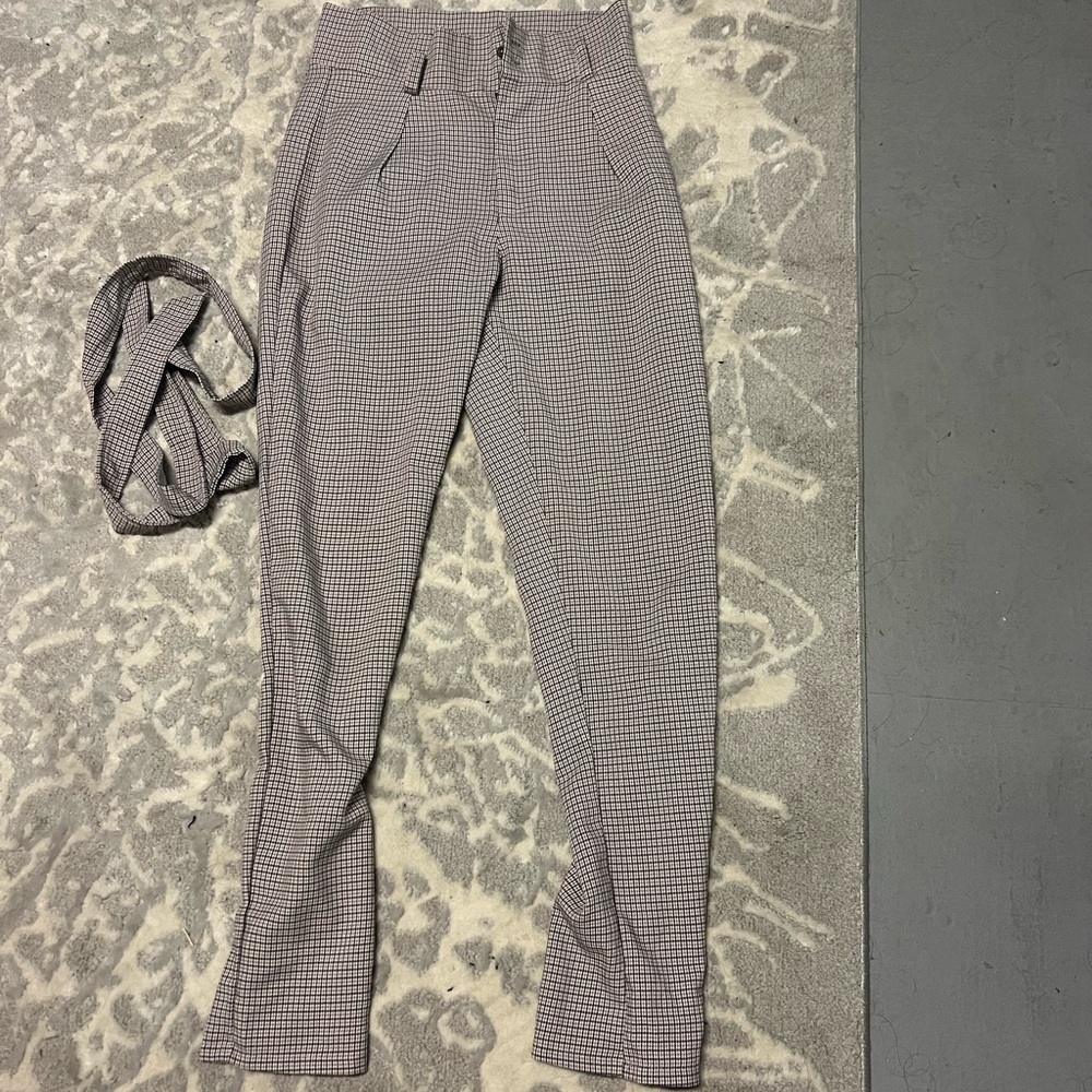 High wasited Gray Checkered Pants w belt